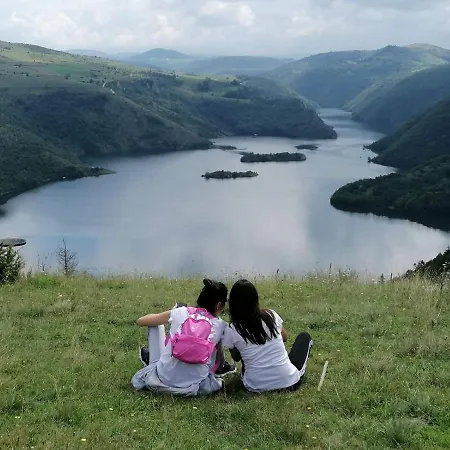 Teodora Uvac 公寓 *